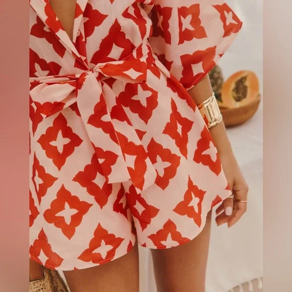 NWT Vici Abstract Waist Tie Romper - Pink Multi / L - Picture 6 of 7